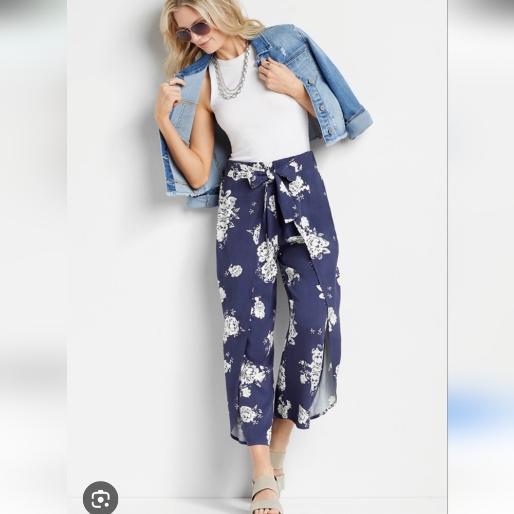 Floral Navy Women's Pants
